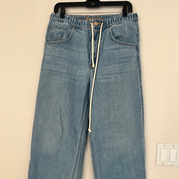 MOTHER Sky Blue Relaxed Boyfriend Jeans - Picture 4 of 11